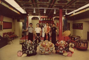 Pose with weapons 
